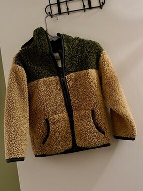 Kids Colorblock Sherpa Jacket in Olive & Tan